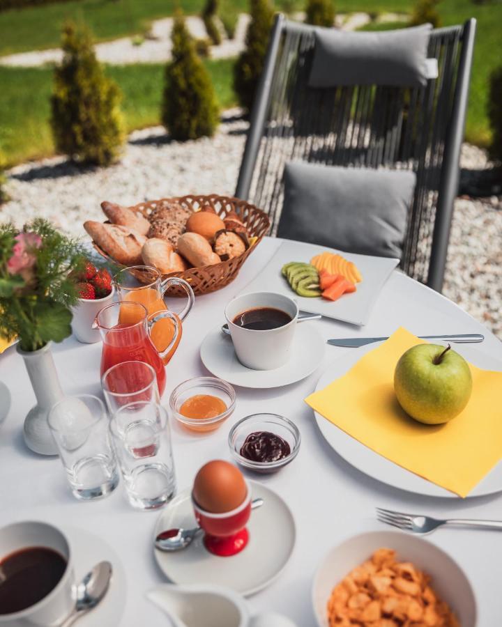 Hotel Bischofhof - Bistro Jasmin Chiusa Esterno foto