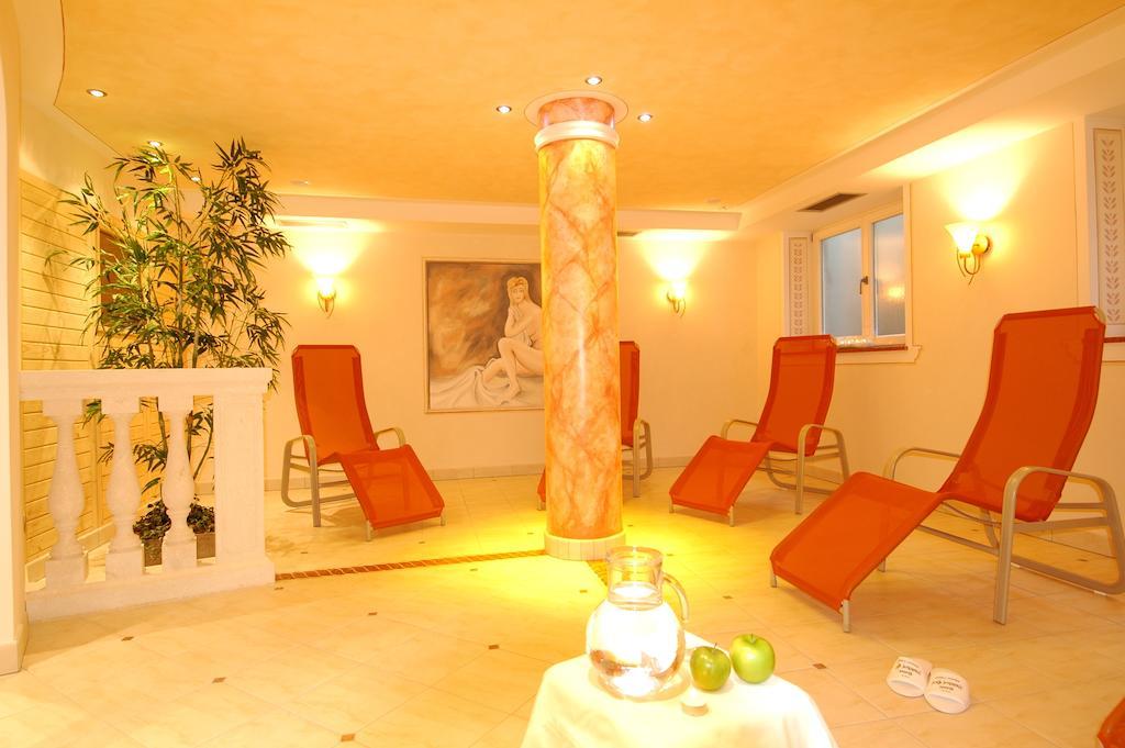 Hotel Bischofhof - Bistro Jasmin Chiusa Esterno foto